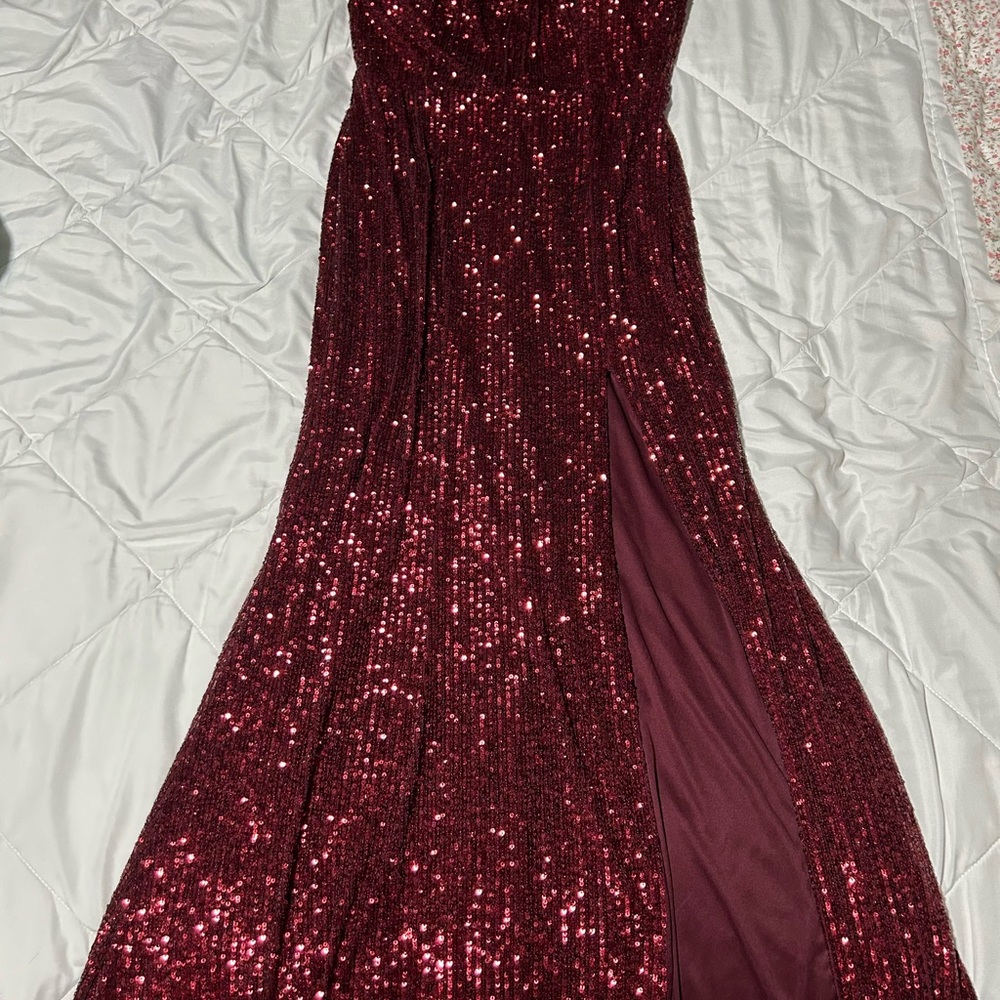 Lulu's Strapless Burgundy Sequin Dress